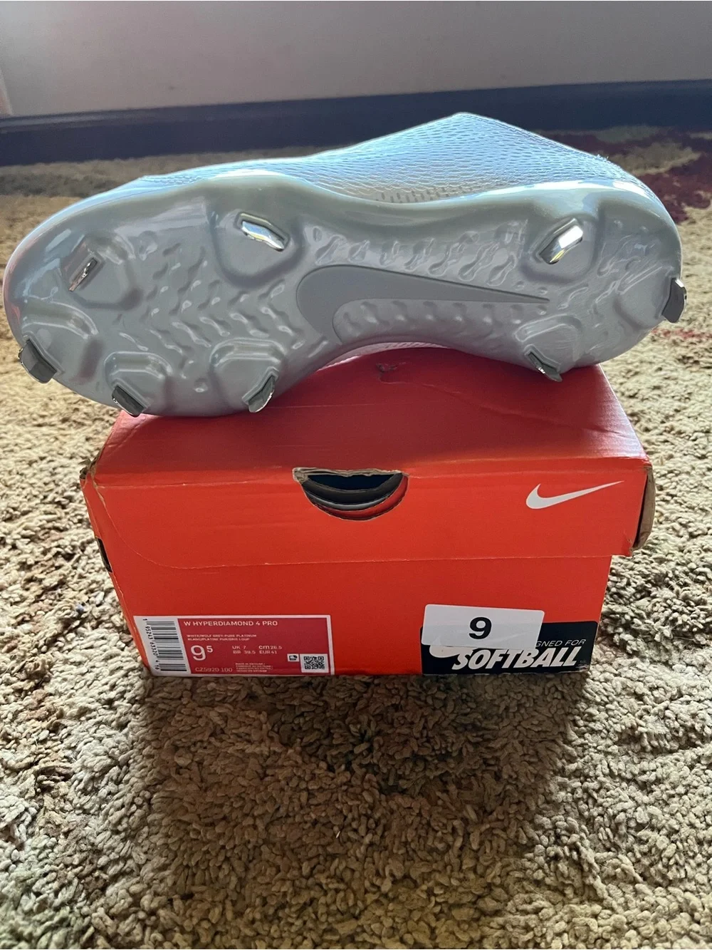Nike Hyperdiamond 4 Elite Softball Cleats Size 9.5
